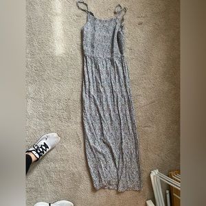 Old navy size medium maxi dress!